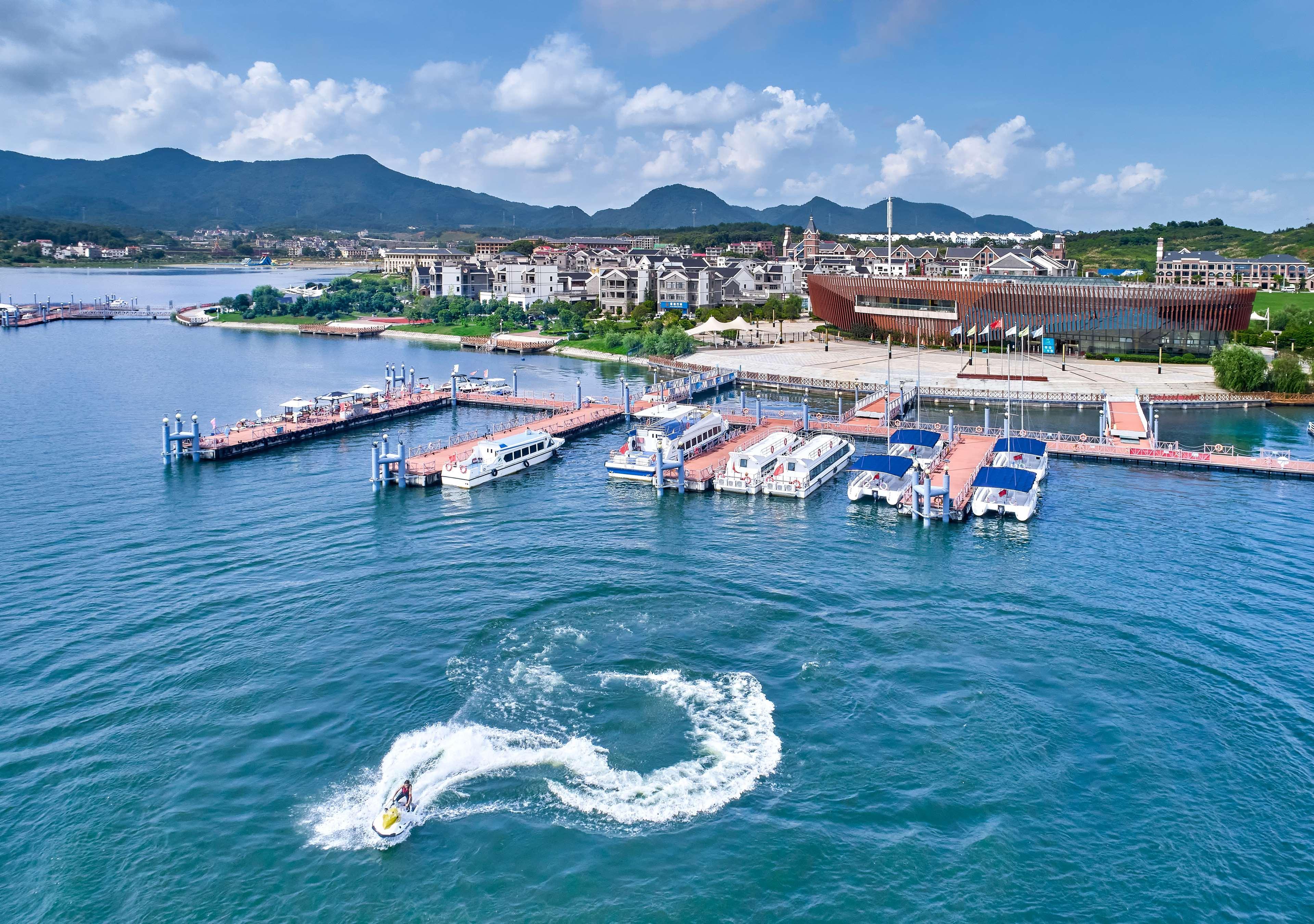 Lushan West Sea Resort, Curio Collection By Hilton Jiujiang  Εξωτερικό φωτογραφία